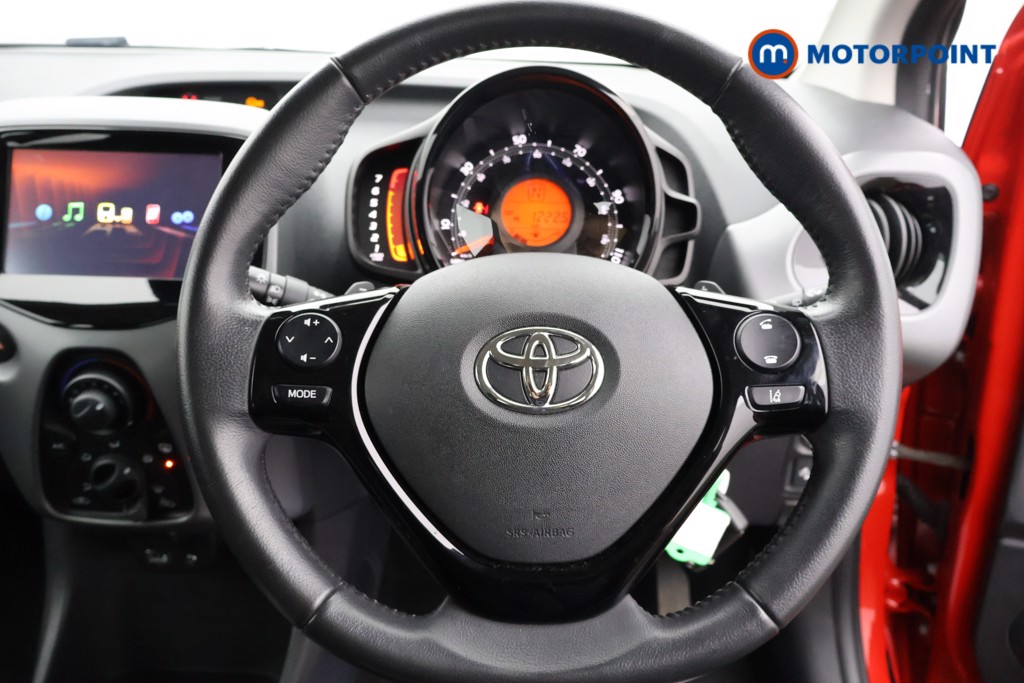 Toyota Aygo X-Play Automatic Petrol Hatchback - Stock Number (1577563) - 1st supplementary image