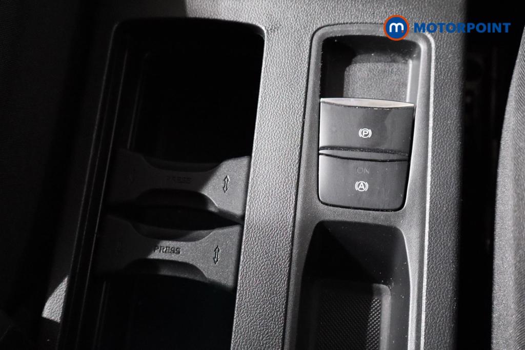 Ford Focus St-Line Manual Petrol Hatchback - Stock Number (1577695) - 6th supplementary image