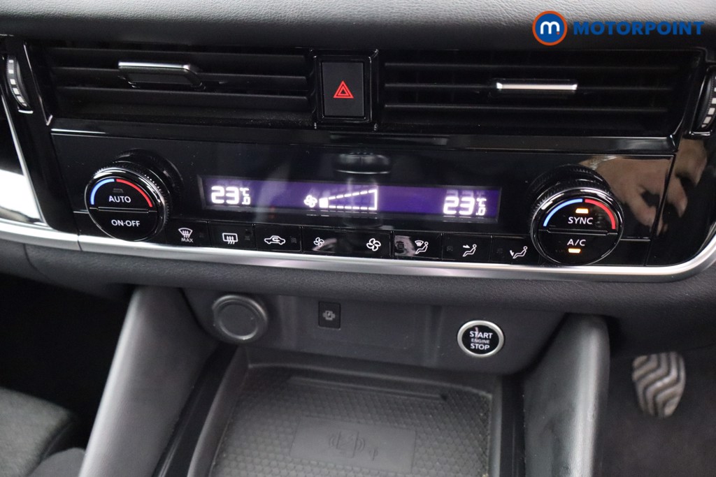 Nissan Qashqai N-Connecta Manual Petrol SUV - Stock Number (1577701) - 11th supplementary image