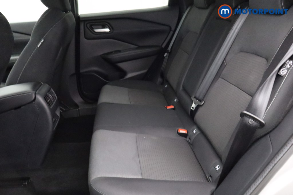 Nissan Qashqai N-Connecta Manual Petrol SUV - Stock Number (1577701) - 23rd supplementary image