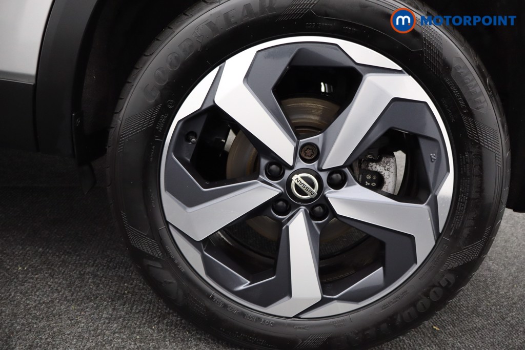 Nissan Qashqai N-Connecta Manual Petrol SUV - Stock Number (1577701) - 30th supplementary image