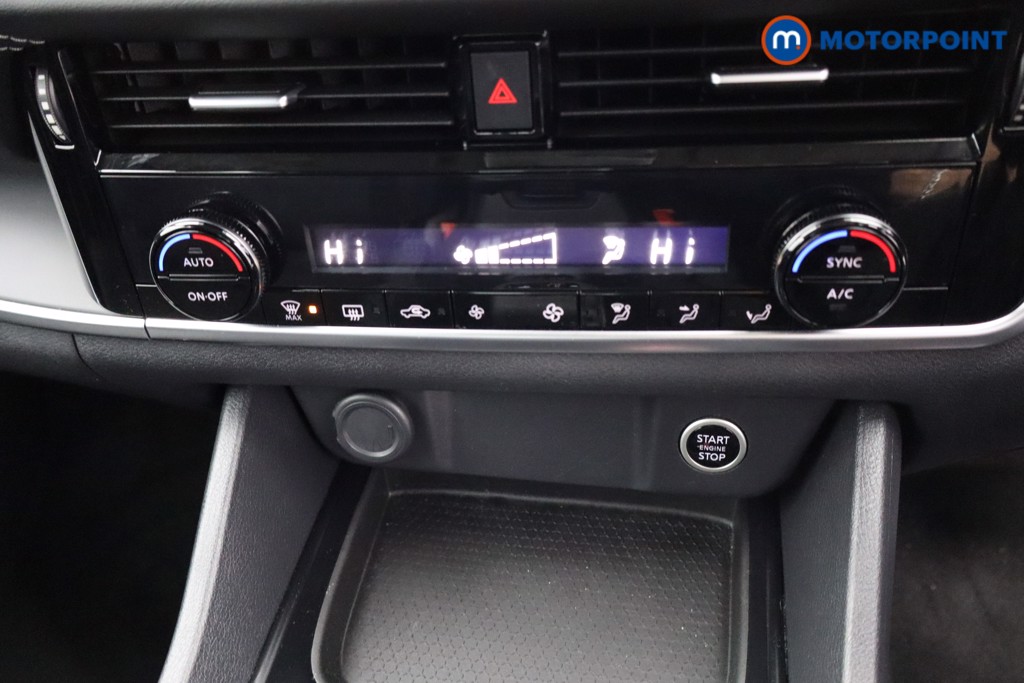Nissan Qashqai Acenta Premium Automatic Petrol SUV - Stock Number (1577751) - 9th supplementary image