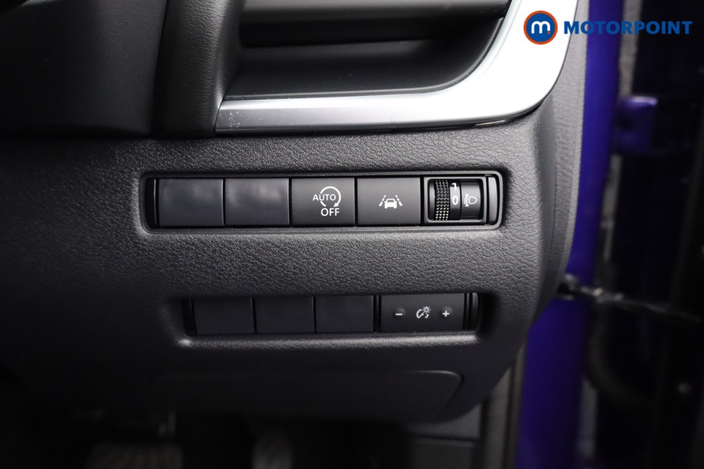 Nissan Qashqai Acenta Premium Automatic Petrol SUV - Stock Number (1577751) - 13th supplementary image