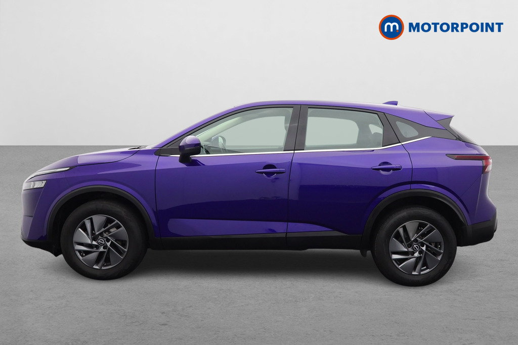 Nissan Qashqai Acenta Premium Automatic Petrol SUV - Stock Number (1577751) - Passenger side