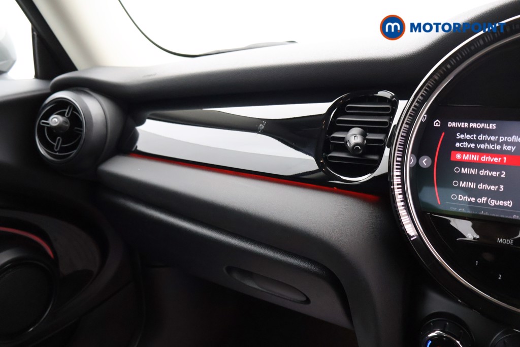 Mini Hatchback One Classic Automatic Petrol Hatchback - Stock Number (1578025) - 7th supplementary image