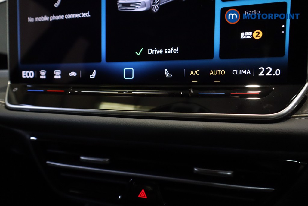 Volkswagen Passat Life Automatic Petrol Plug-In Hybrid Estate - Stock Number (1578393) - 20th supplementary image
