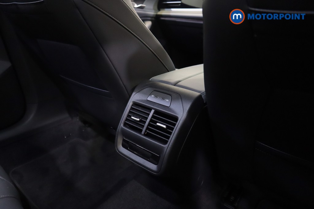 Volkswagen Passat Life Automatic Petrol Plug-In Hybrid Estate - Stock Number (1578393) - 29th supplementary image