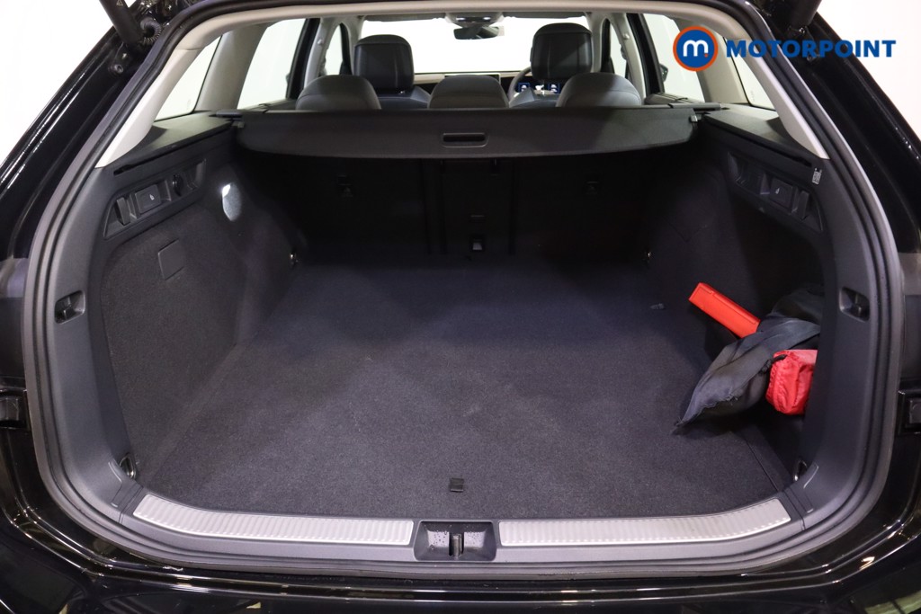 Volkswagen Passat Life Automatic Petrol Plug-In Hybrid Estate - Stock Number (1578393) - 30th supplementary image