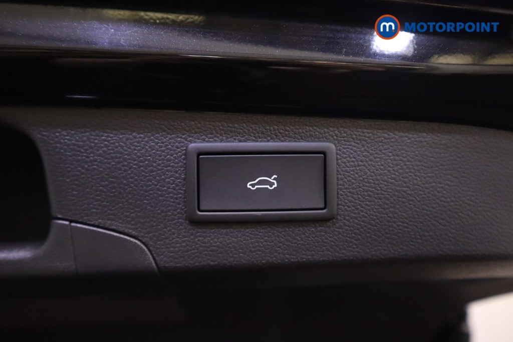 Volkswagen Passat Life Automatic Petrol Plug-In Hybrid Estate - Stock Number (1578393) - 31st supplementary image