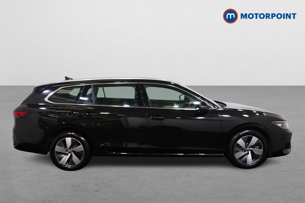 Volkswagen Passat Life Automatic Petrol Plug-In Hybrid Estate - Stock Number (1578393) - Drivers side