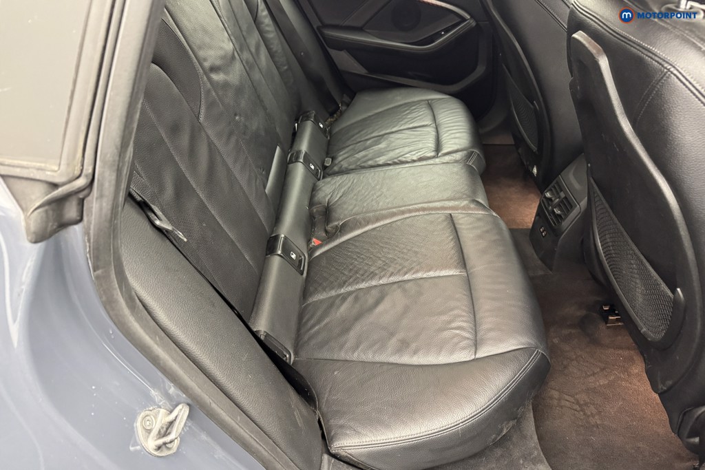 BMW 2 Series M Sport Manual Petrol Saloon - Stock Number (1528085) - 4th supplementary image