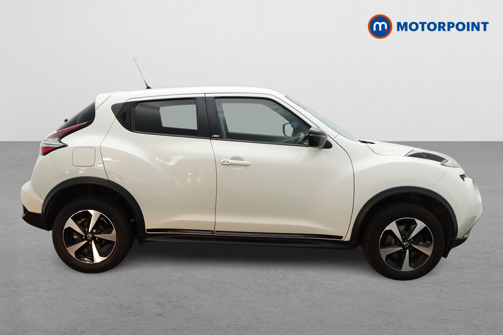 Nissan Juke Bose Personal Edition Manual Diesel SUV - Stock Number (1536971) - Drivers side