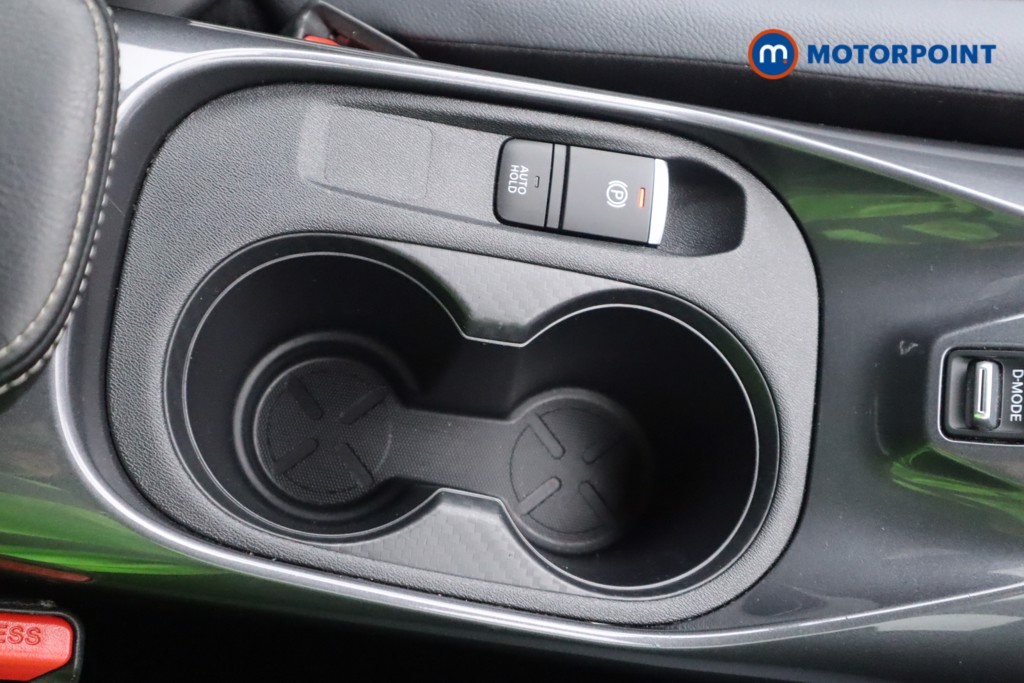 Nissan Juke N-Connecta Automatic Petrol SUV - Stock Number (1545556) - 5th supplementary image