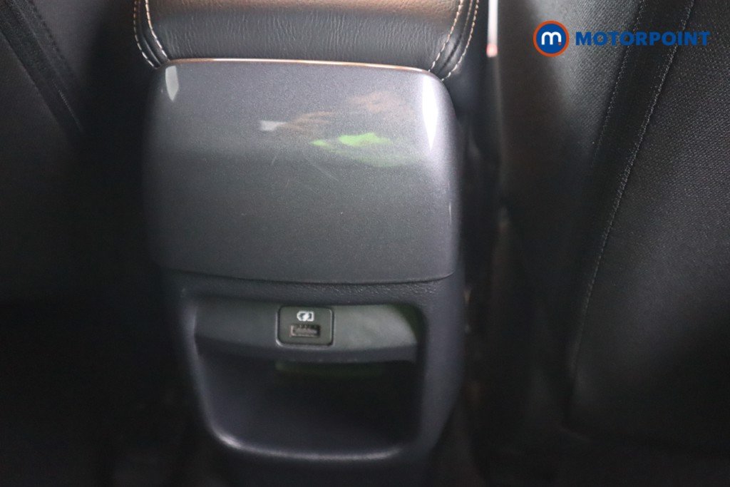 Nissan Juke N-Connecta Automatic Petrol SUV - Stock Number (1545556) - 17th supplementary image