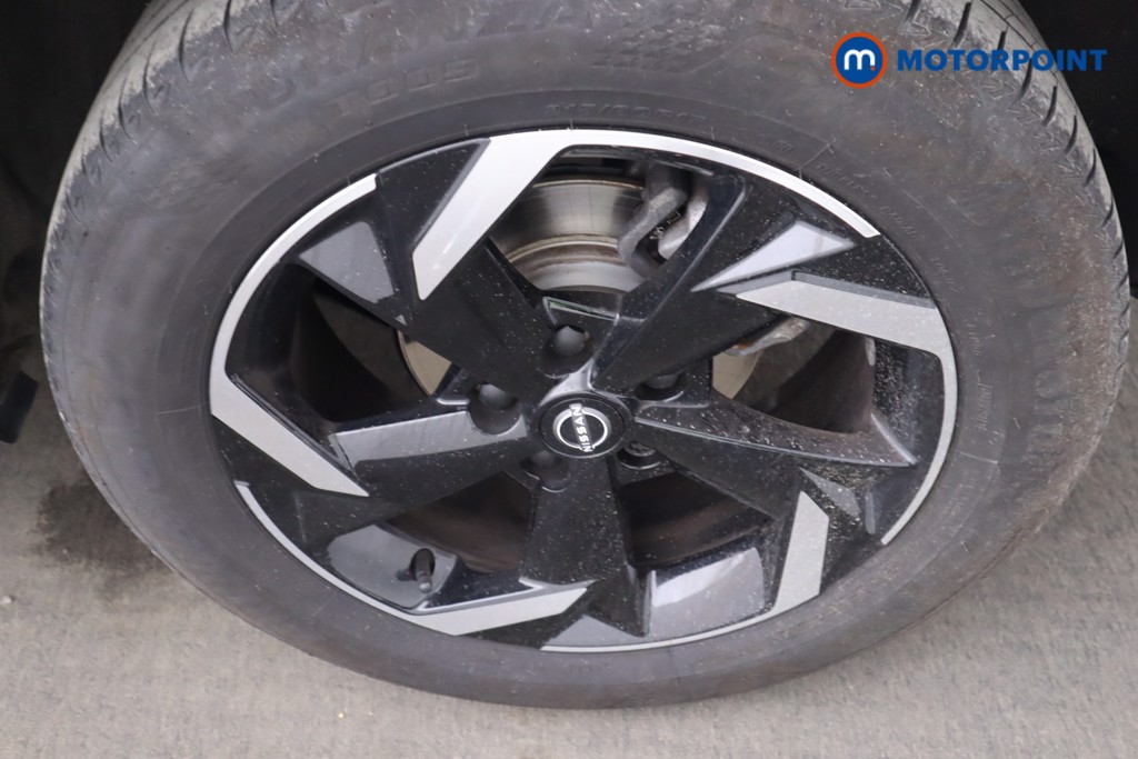 Nissan Juke N-Connecta Automatic Petrol SUV - Stock Number (1545556) - 26th supplementary image