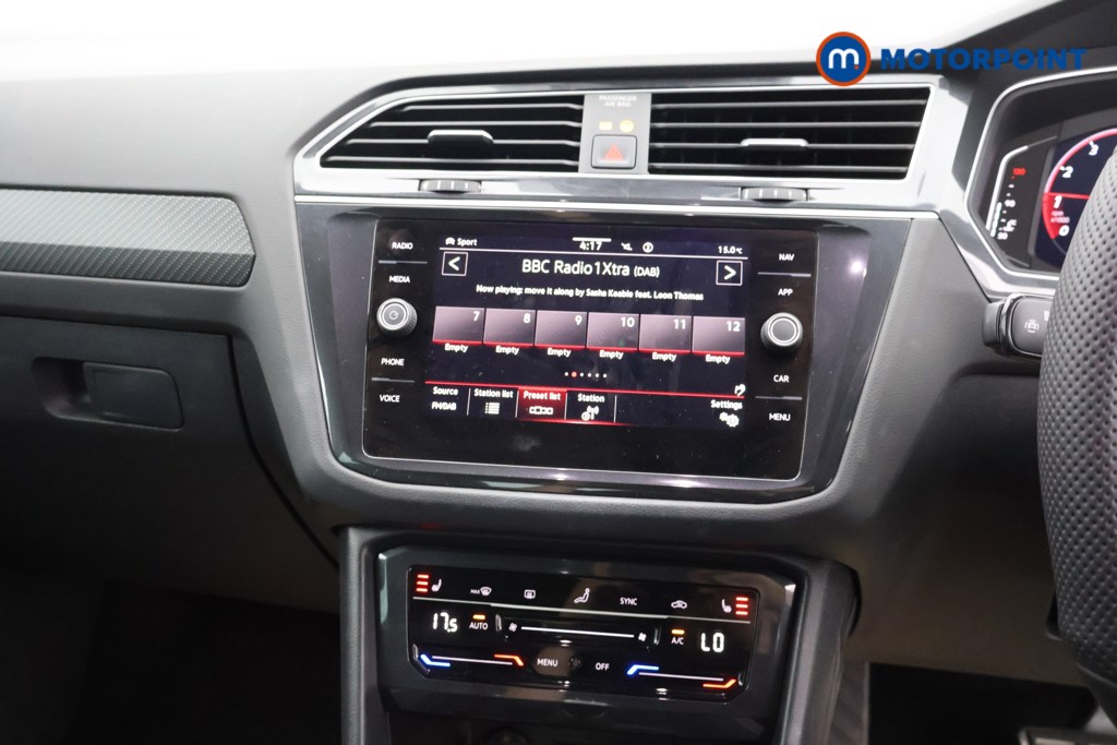 Volkswagen Tiguan R-Line Automatic Petrol SUV - Stock Number (1547797) - 5th supplementary image