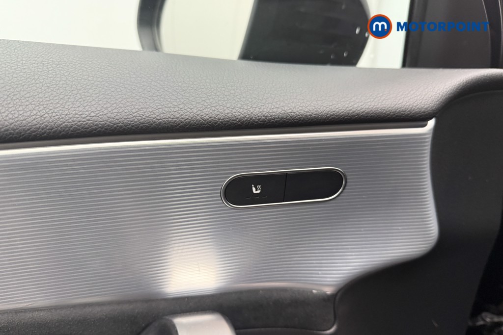 Mercedes-Benz A Class Amg Line Automatic Petrol Hatchback - Stock Number (1561285) - 4th supplementary image