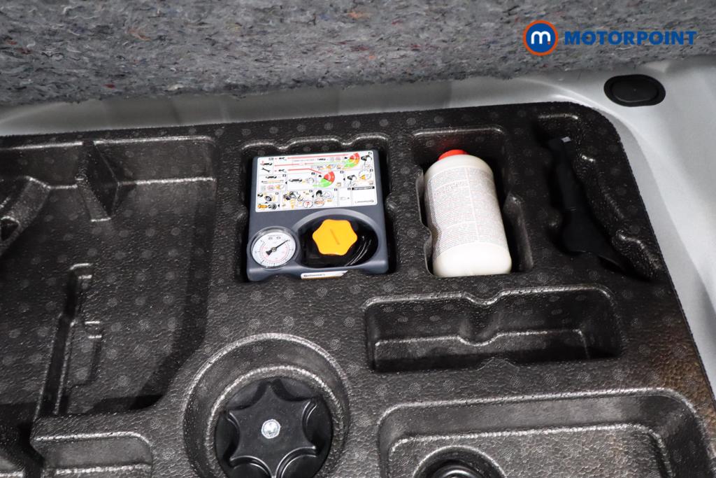 Nissan Qashqai Acenta Premium Automatic Petrol SUV - Stock Number (1564163) - 23rd supplementary image