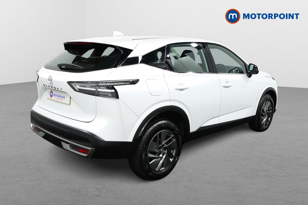 Nissan Qashqai Acenta Premium Automatic Petrol SUV - Stock Number (1564163) - Drivers side rear corner