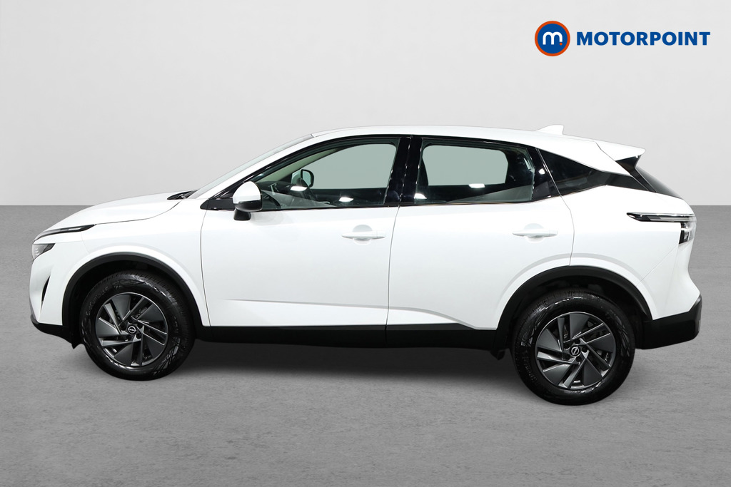 Nissan Qashqai Acenta Premium Automatic Petrol SUV - Stock Number (1564163) - Passenger side