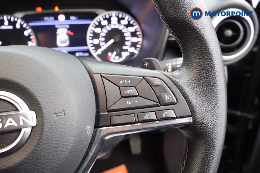 Nissan Juke N-Connecta Automatic Petrol SUV - Stock Number (1565009) - 3rd supplementary image