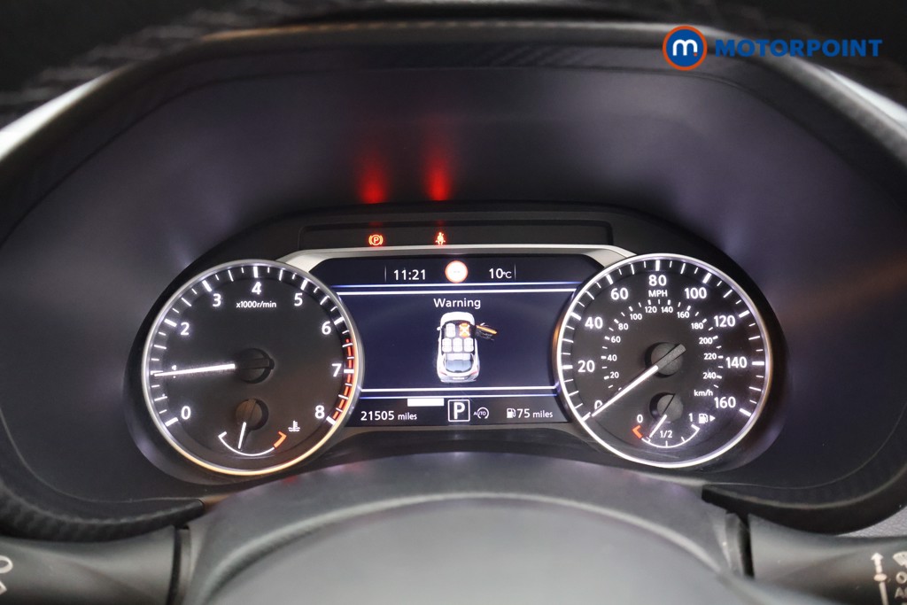 Nissan Juke N-Connecta Automatic Petrol SUV - Stock Number (1565009) - 4th supplementary image