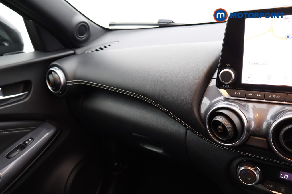 Nissan Juke N-Connecta Automatic Petrol SUV - Stock Number (1565009) - 7th supplementary image