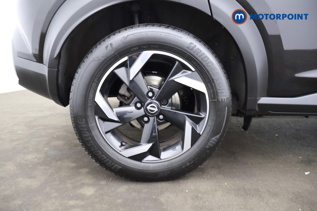 Nissan Juke N-Connecta Automatic Petrol SUV - Stock Number (1565009) - 15th supplementary image