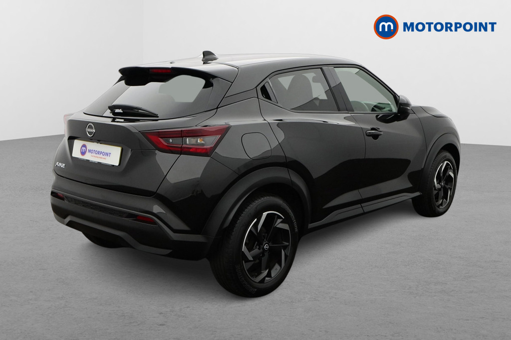 Nissan Juke N-Connecta Automatic Petrol SUV - Stock Number (1565009) - Drivers side rear corner