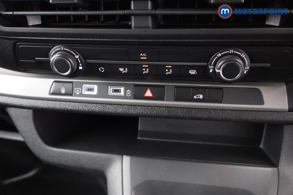 Vauxhall Vivaro PRO Manual Diesel Panel Van - Stock Number (1567180) - 9th supplementary image