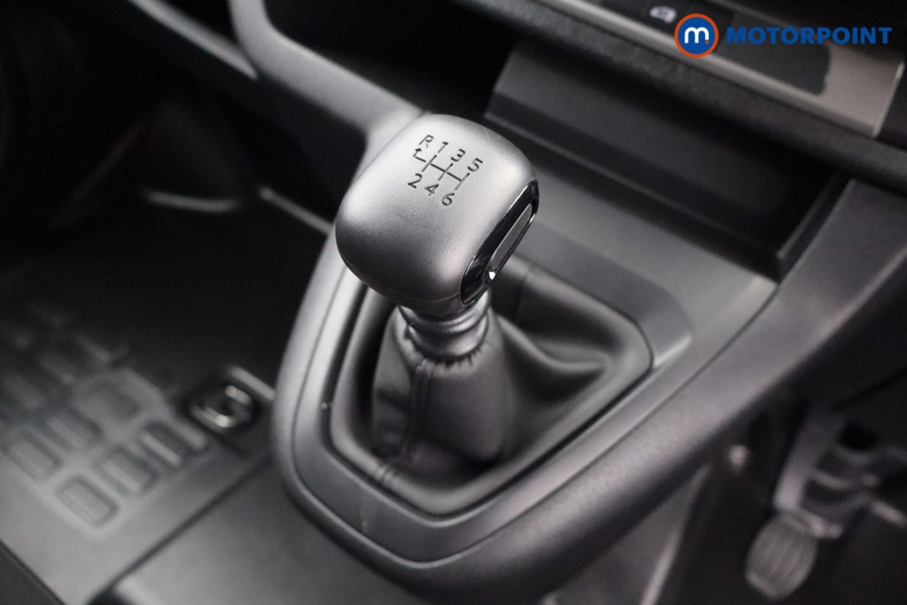 Vauxhall Vivaro PRO Manual Diesel Panel Van - Stock Number (1567180) - 10th supplementary image