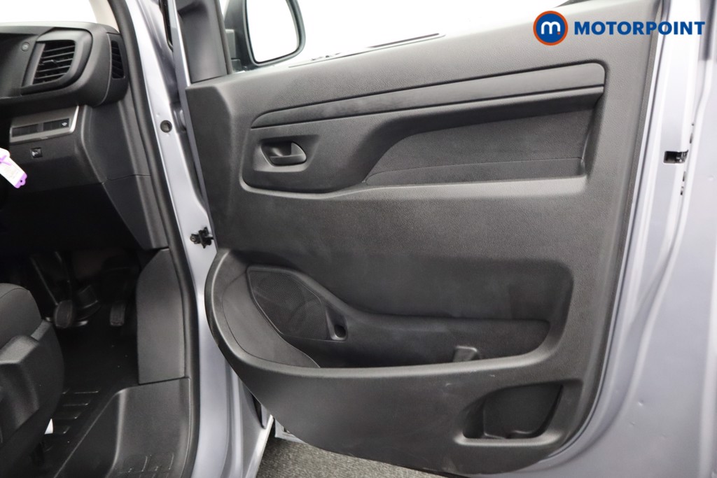 Vauxhall Vivaro PRO Manual Diesel Panel Van - Stock Number (1567180) - 15th supplementary image