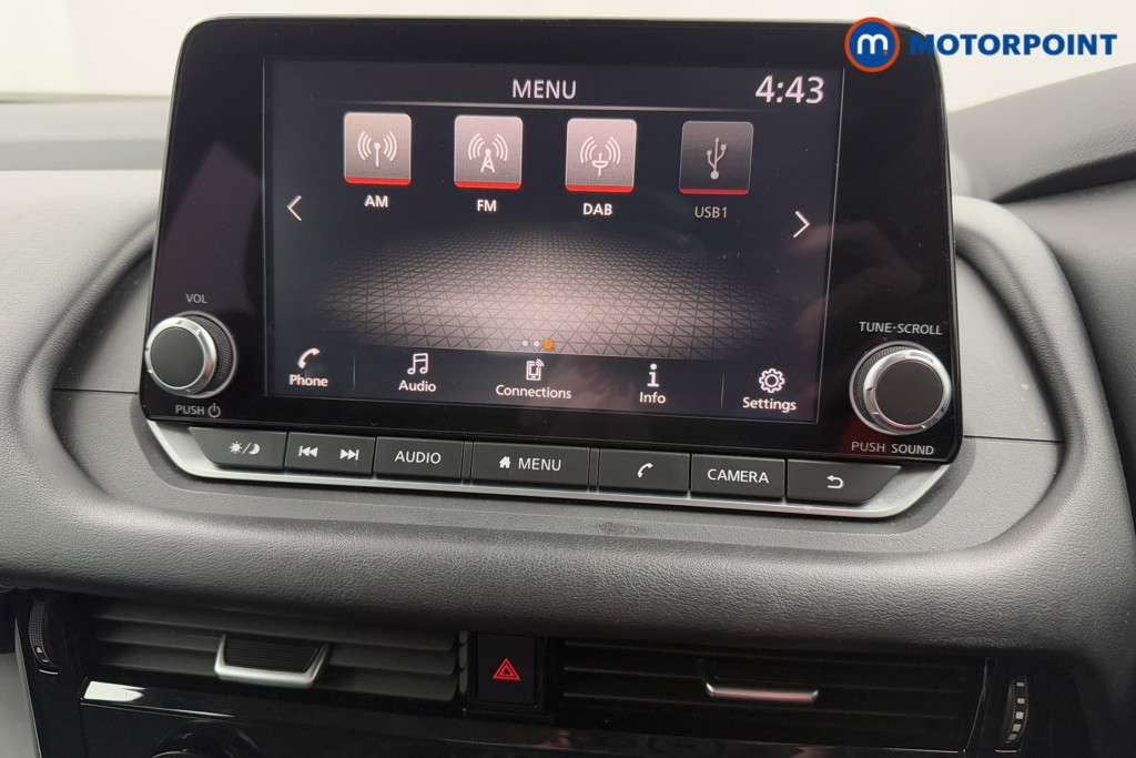 Nissan Qashqai Acenta Premium Automatic Petrol SUV - Stock Number (1568017) - 9th supplementary image