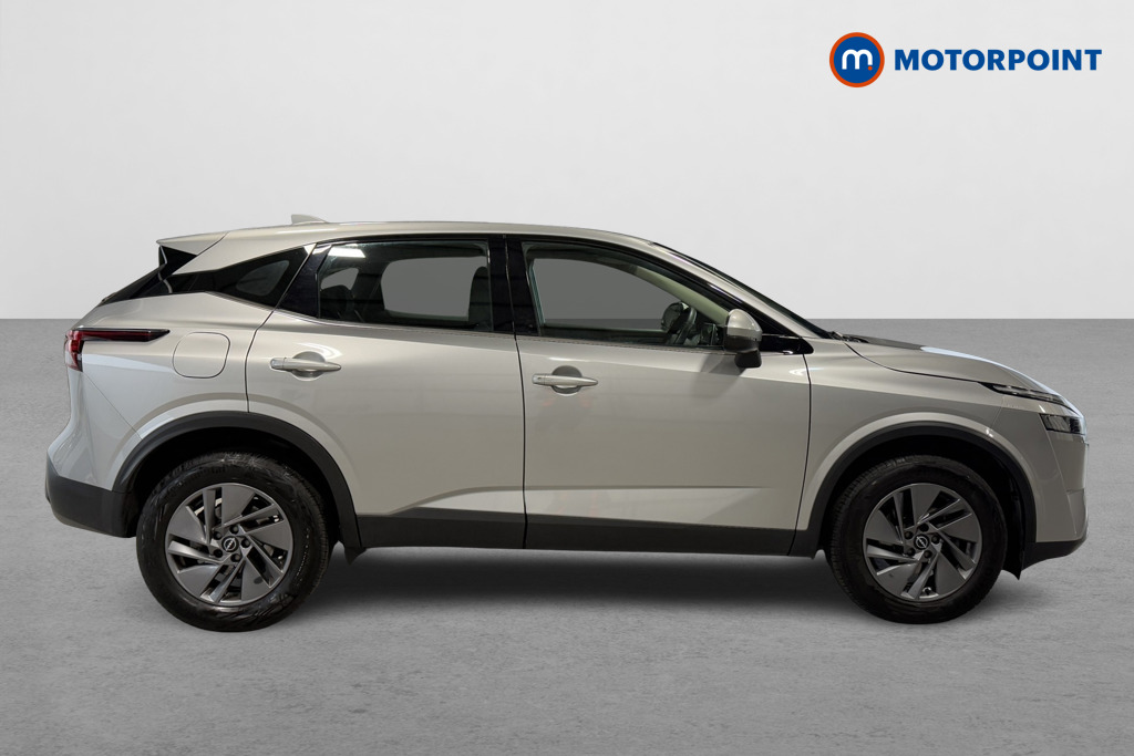 Nissan Qashqai Acenta Premium Automatic Petrol SUV - Stock Number (1568017) - Drivers side