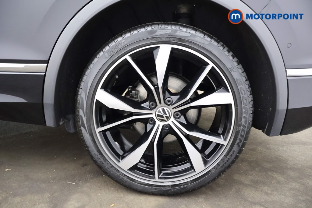 Volkswagen Tiguan R-Line Automatic Petrol SUV - Stock Number (1569241) - 17th supplementary image