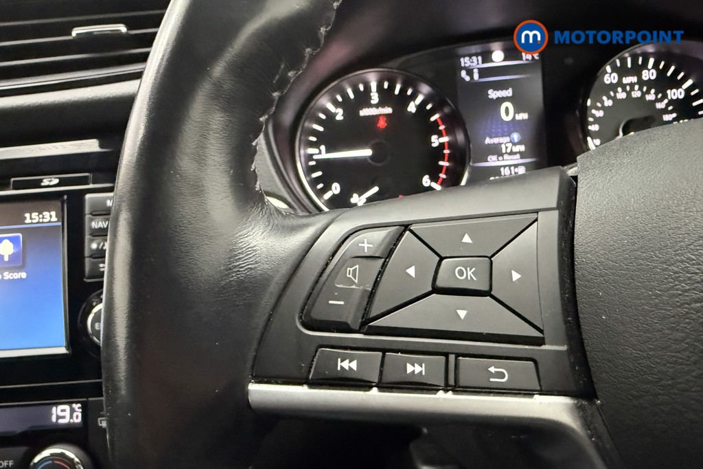 Nissan X-Trail Tekna Manual Diesel SUV - Stock Number (1569540) - 11th supplementary image