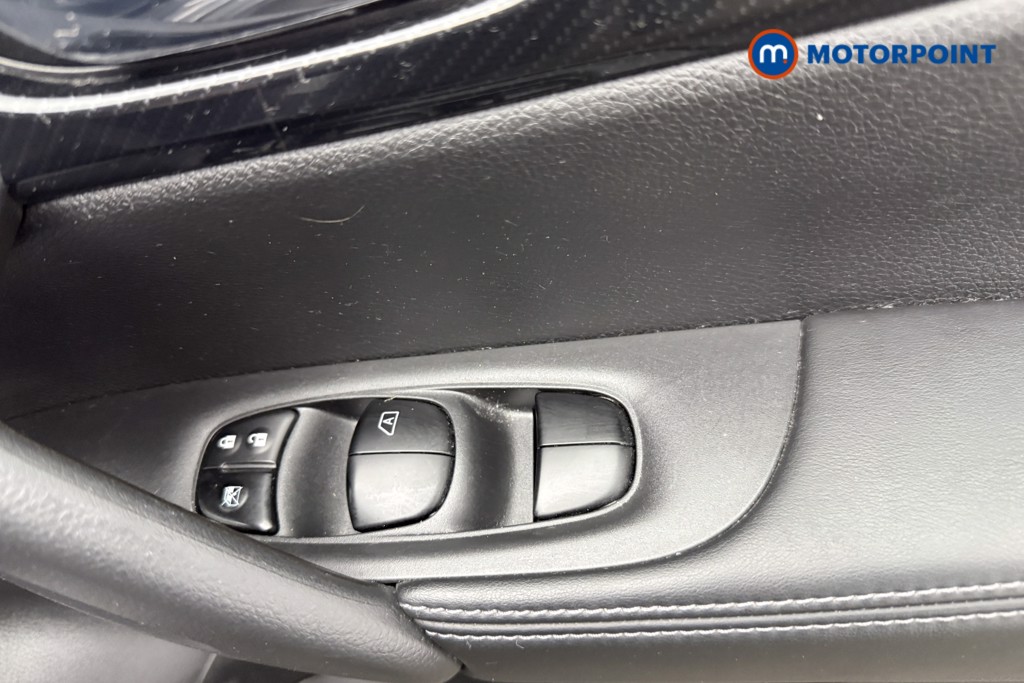 Nissan X-Trail Tekna Manual Diesel SUV - Stock Number (1569540) - 15th supplementary image