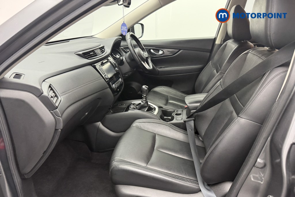 Nissan X-Trail Tekna Manual Diesel SUV - Stock Number (1569540) - 1st supplementary image