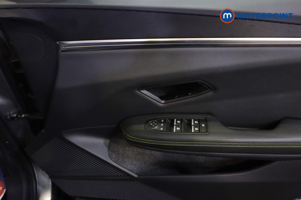 Renault Megane E-Tech Iconic Automatic Electric Hatchback - Stock Number (1569675) - 7th supplementary image