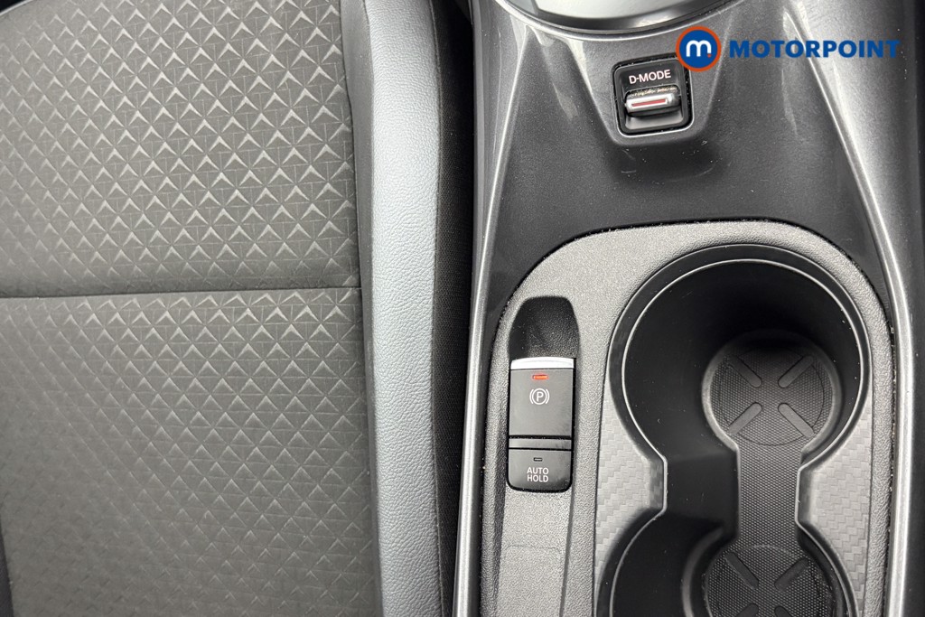 Nissan Juke N-Connecta Automatic Petrol SUV - Stock Number (1569822) - 12th supplementary image
