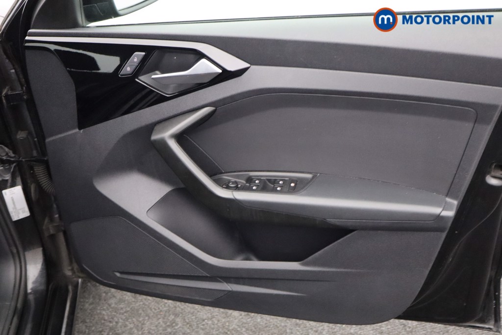 Audi A1 Technik Manual Petrol Hatchback - Stock Number (1570123) - 16th supplementary image