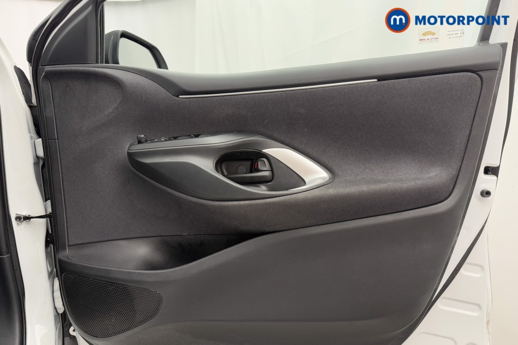 Mazda 2 Hybrid Agile Automatic Petrol-Electric Hybrid Hatchback - Stock Number (1570272) - 17th supplementary image