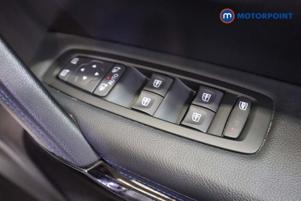Renault Kadjar S Edition Manual Petrol SUV - Stock Number (1570950) - 9th supplementary image