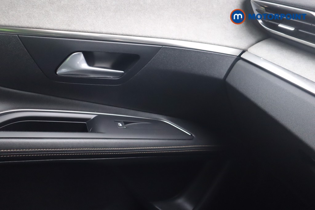 Peugeot 3008 GT Automatic Petrol SUV - Stock Number (1571299) - 9th supplementary image