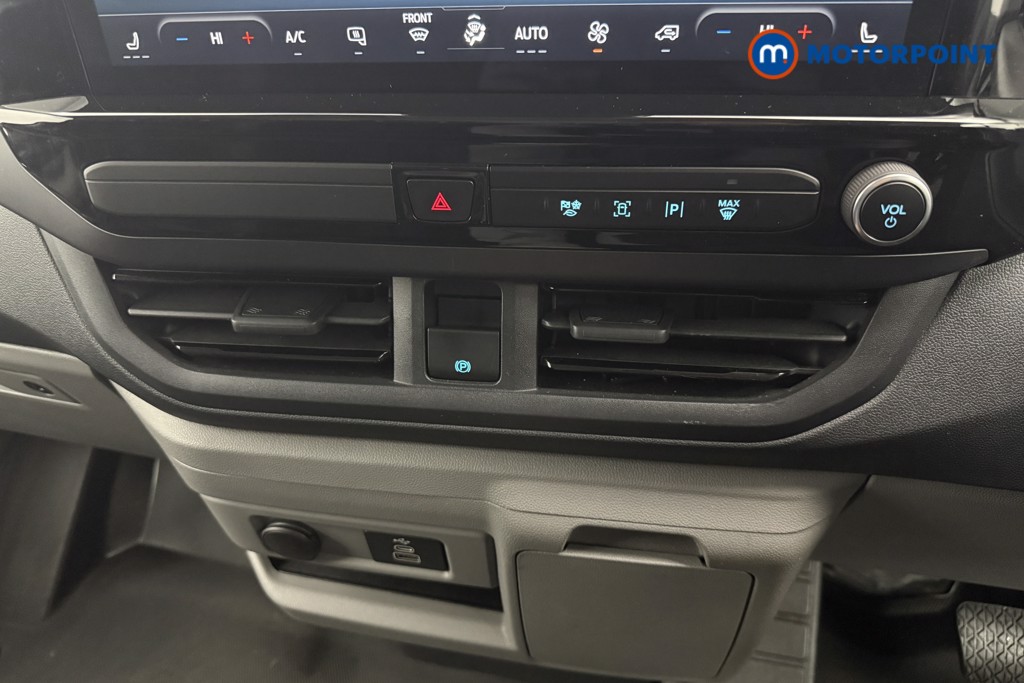 Ford Transit Custom Sport Automatic Diesel Panel Van - Stock Number (1571343) - 9th supplementary image