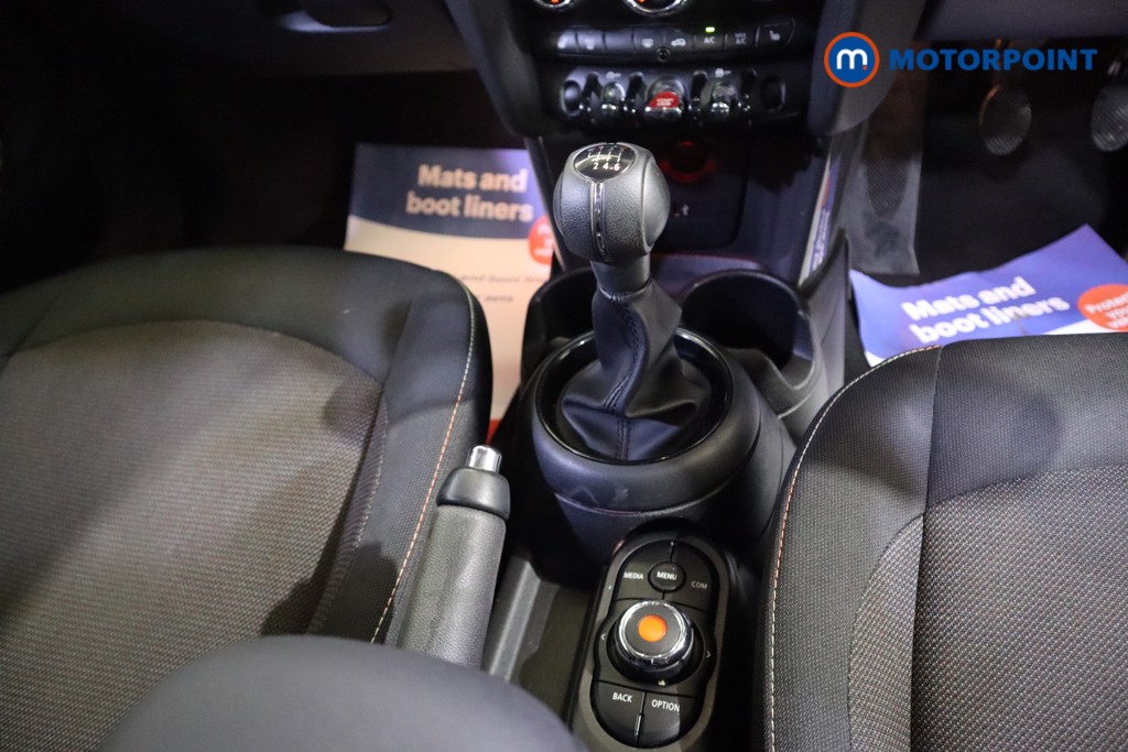 Mini Hatchback Cooper Classic Manual Petrol Hatchback - Stock Number (1571619) - 6th supplementary image