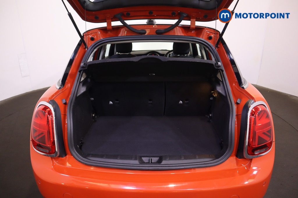 Mini Hatchback Cooper Classic Manual Petrol Hatchback - Stock Number (1571619) - 16th supplementary image