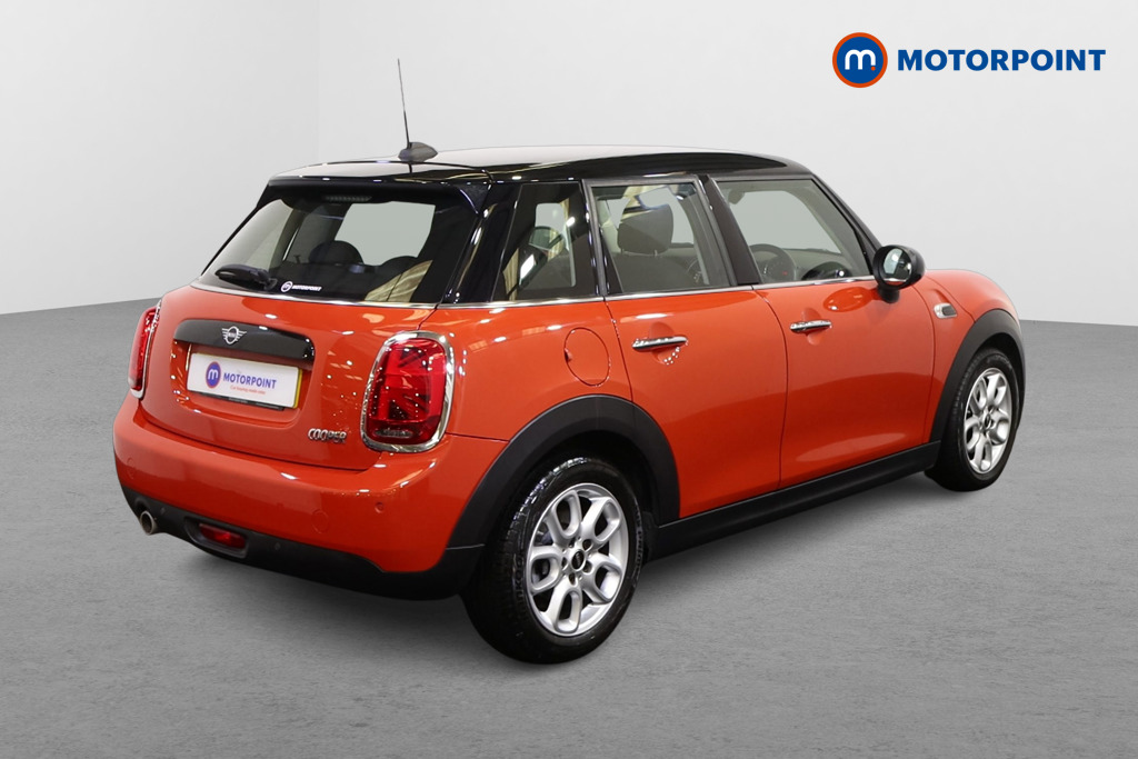Mini Hatchback Cooper Classic Manual Petrol Hatchback - Stock Number (1571619) - Drivers side rear corner