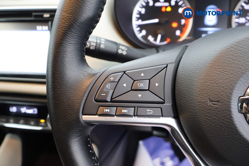 Nissan Micra N-Connecta Manual Petrol Hatchback - Stock Number (1572328) - 2nd supplementary image
