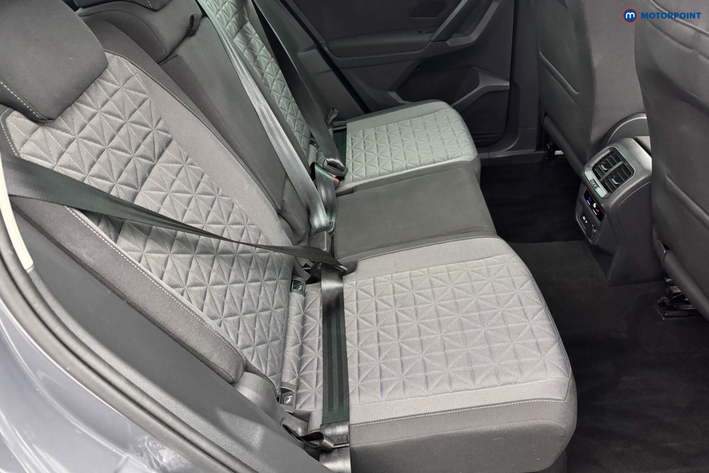Volkswagen Tiguan Life Manual Petrol SUV - Stock Number (1572558) - 4th supplementary image
